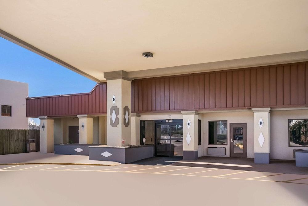 Dutchland Motel photo 28