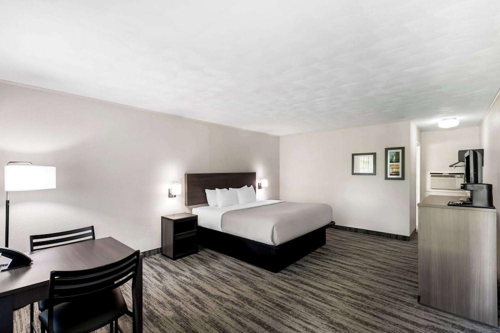 Quality Inn & Suites Munising photo 5