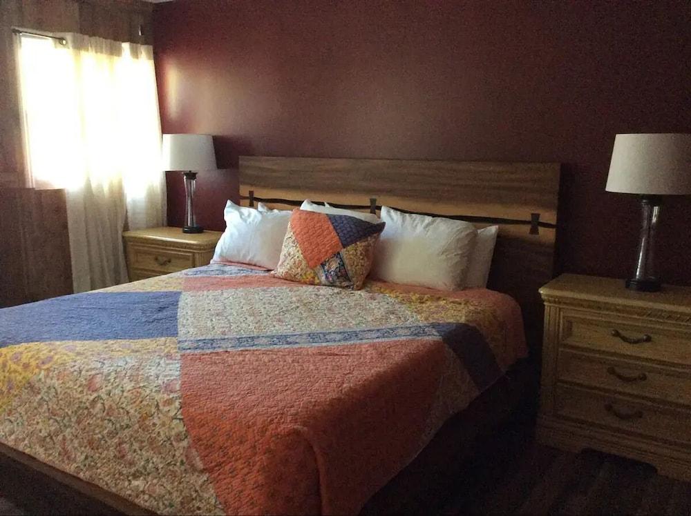 Smoky View Cottages & RV Resorts photo 35