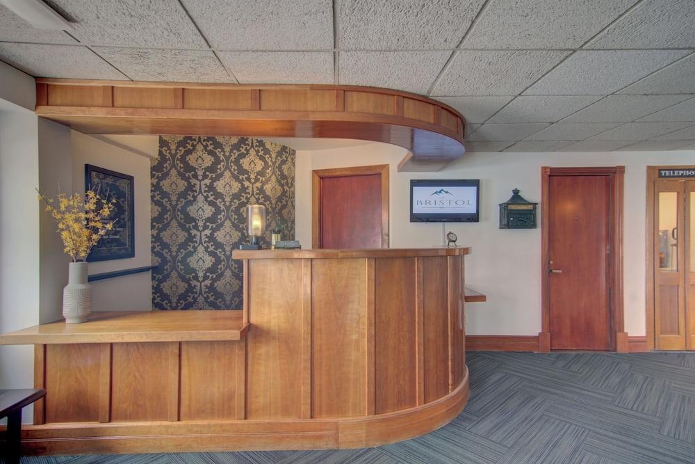 Hotel Bristol photo 2