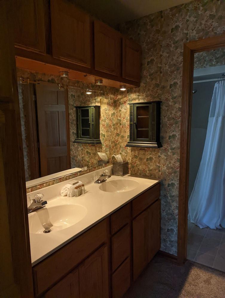 Arrowhead Resort photo 32