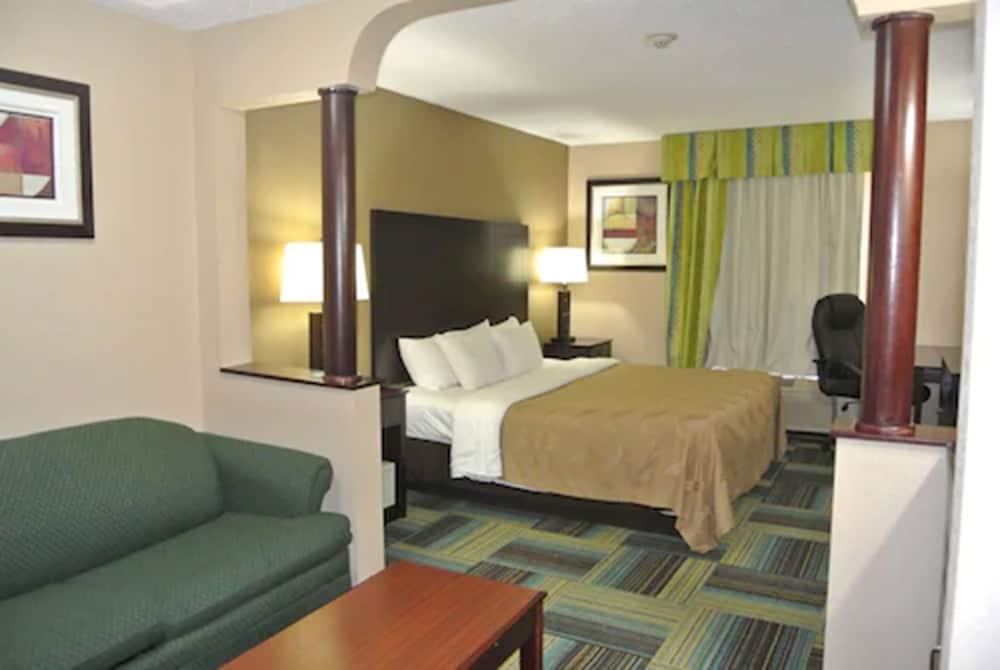 Quality Inn & Suites Arnold - St Louis photo 21