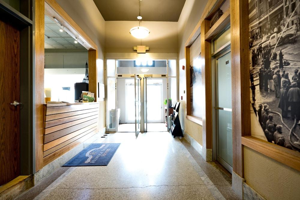 Rundle Suites photo 1
