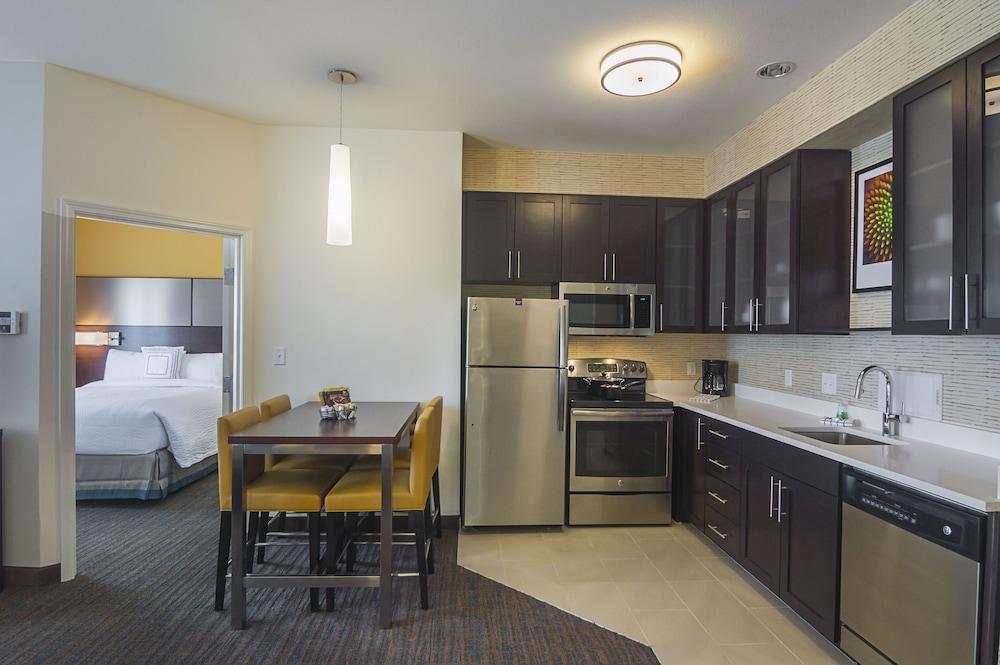 Residence Inn by Marriott Denton photo 3