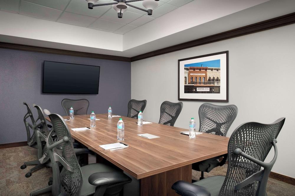 Hilton Garden Inn Granbury photo 35