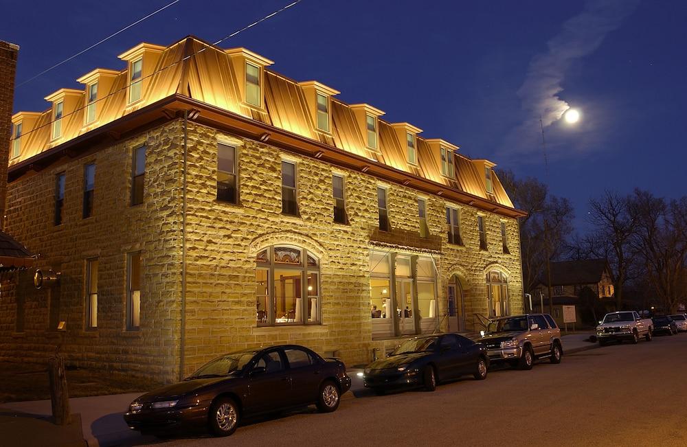 Midland Railroad Hotel photo 1