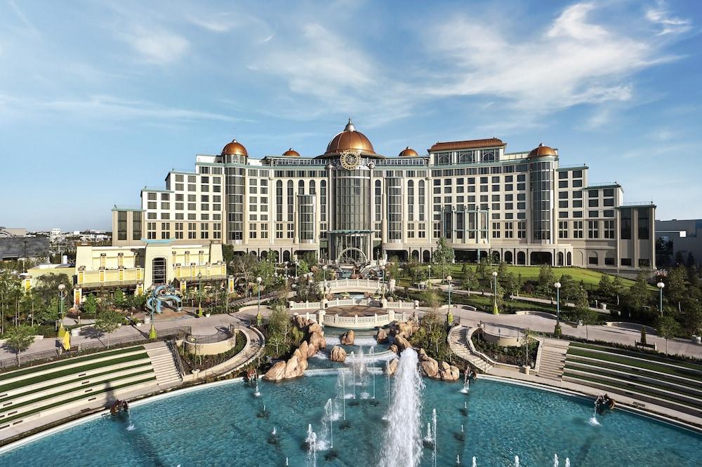 Universal's Helios Grand Hotel, a Loews Hotel photo 1