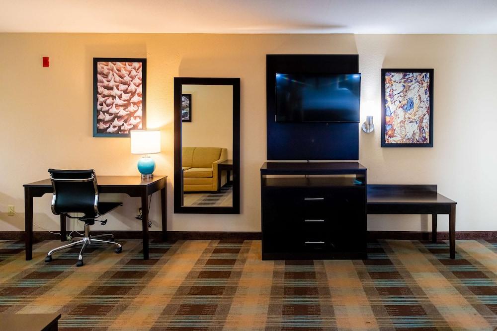 Spark by Hilton Port Wentworth Savannah photo 11