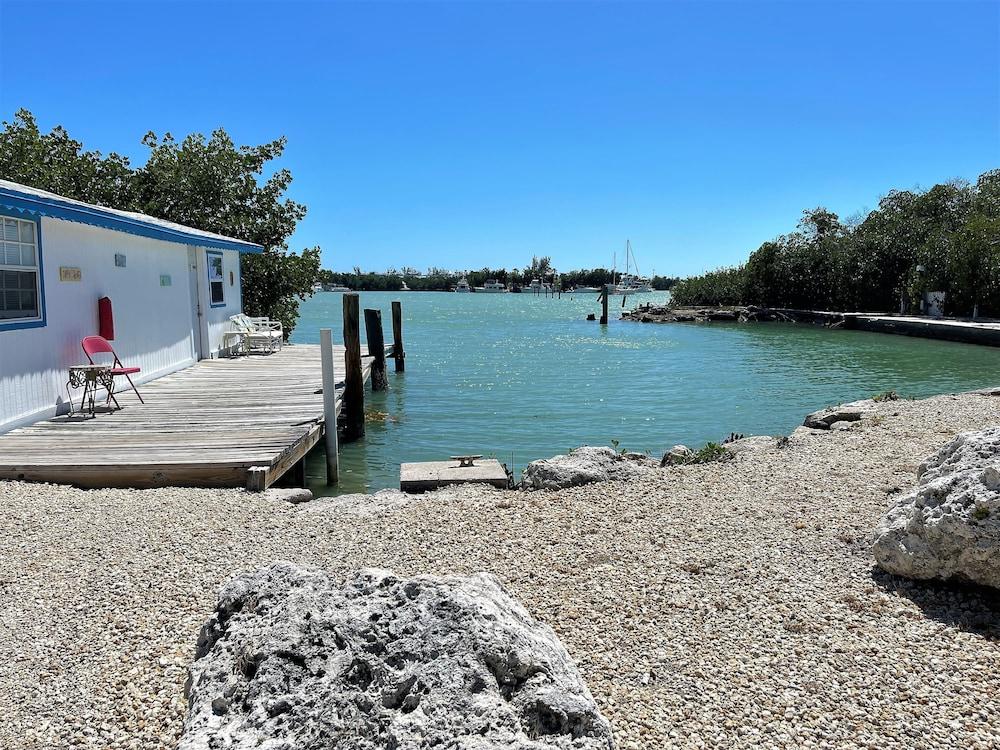 Floating Sea Cove Resort & Marina photo 14