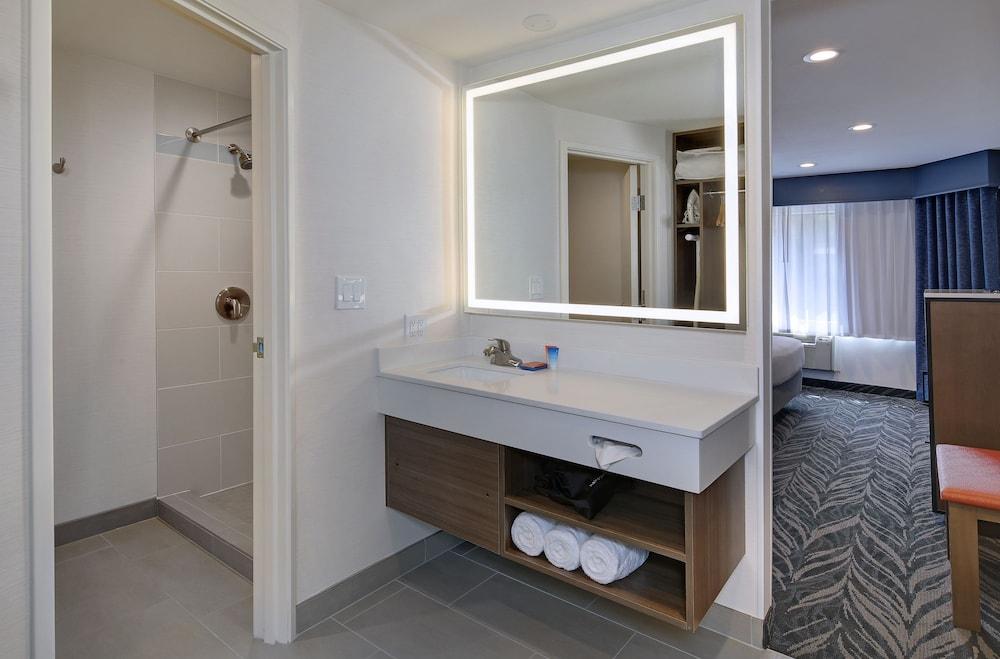 Tropicana Inn and Suites photo 25
