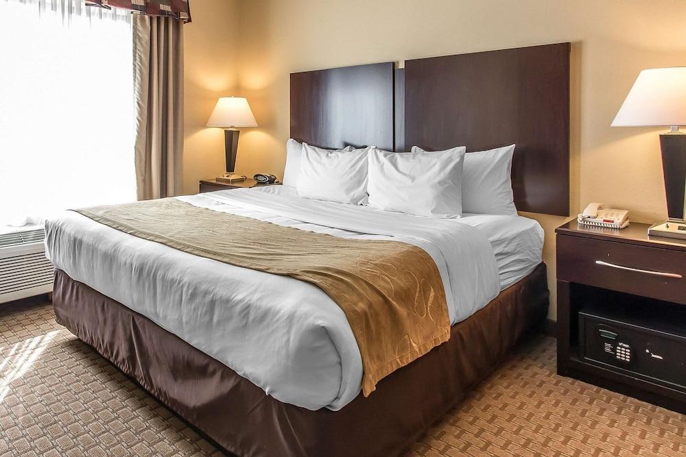 Comfort Suites Lawton Near Fort Sill photo 15