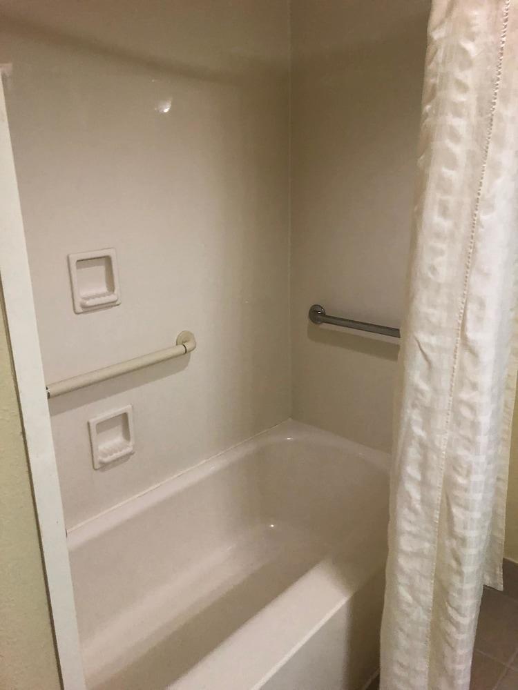 Quality Inn Baytown - Houston East photo 2