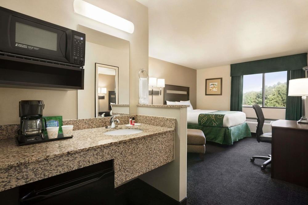 Travelodge by Wyndham Brunswick near Frederick photo 2