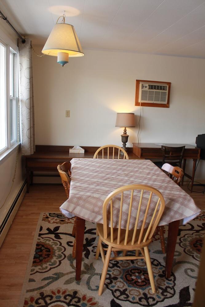 Acadia Gateway Motel photo 44