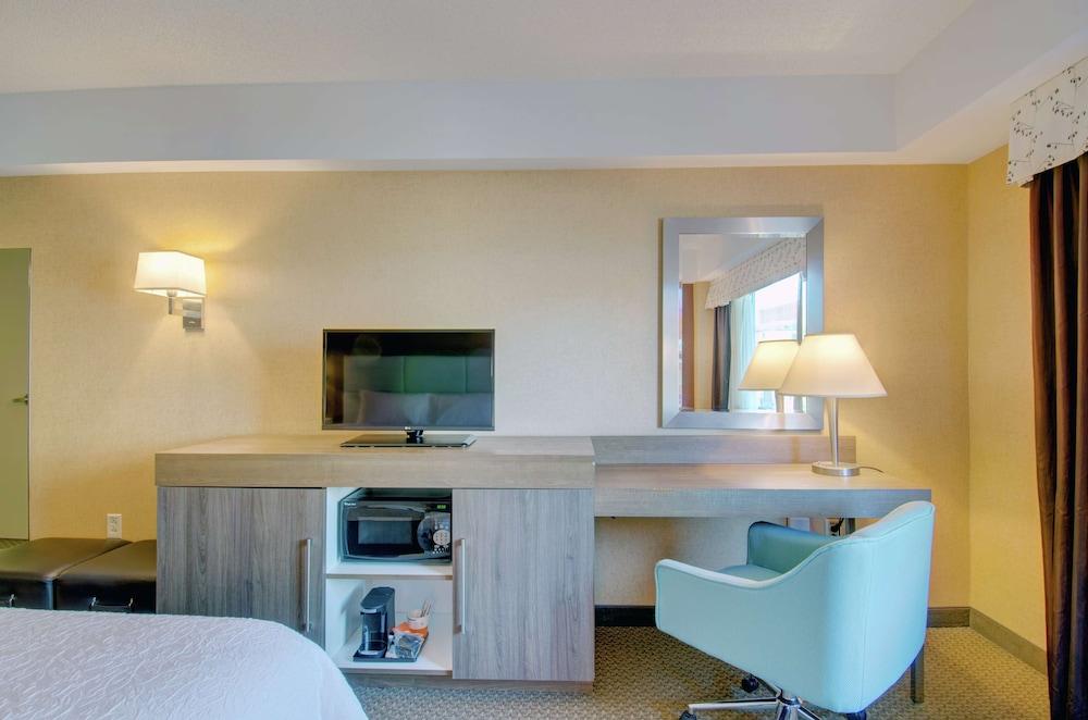 Hampton Inn & Suites Boston Crosstown Center photo 38