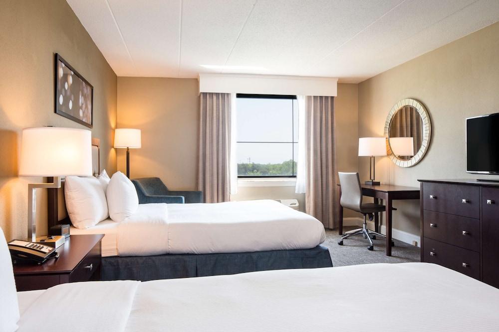 DoubleTree by Hilton Hotel Laurel photo 3