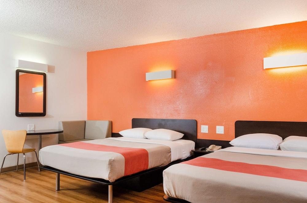 Ramada by Wyndham Merced photo 8