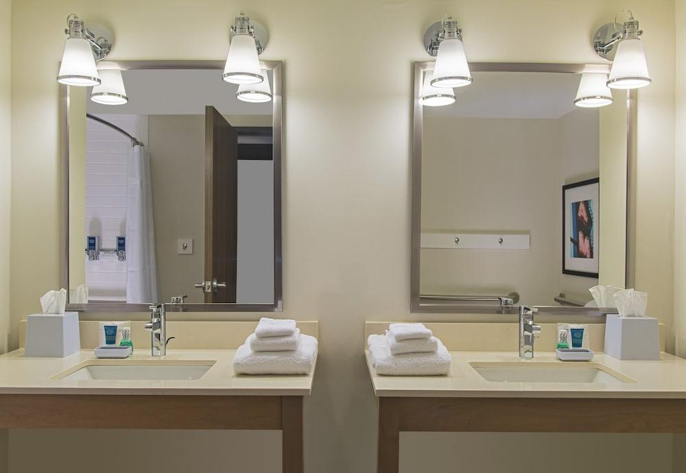 Four Points By Sheraton Midland photo 11