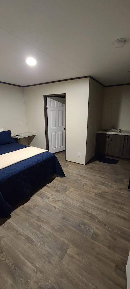 Custom Touch Village-Sulphur photo 5