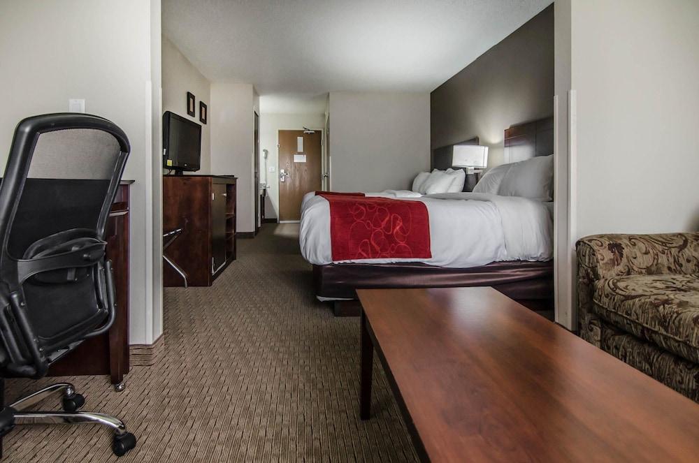 Quality Suites St. Joseph photo 8