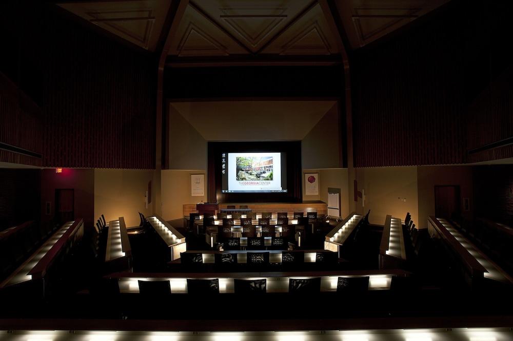 The University of Georgia Center for Continuing Education & Hotel photo 67