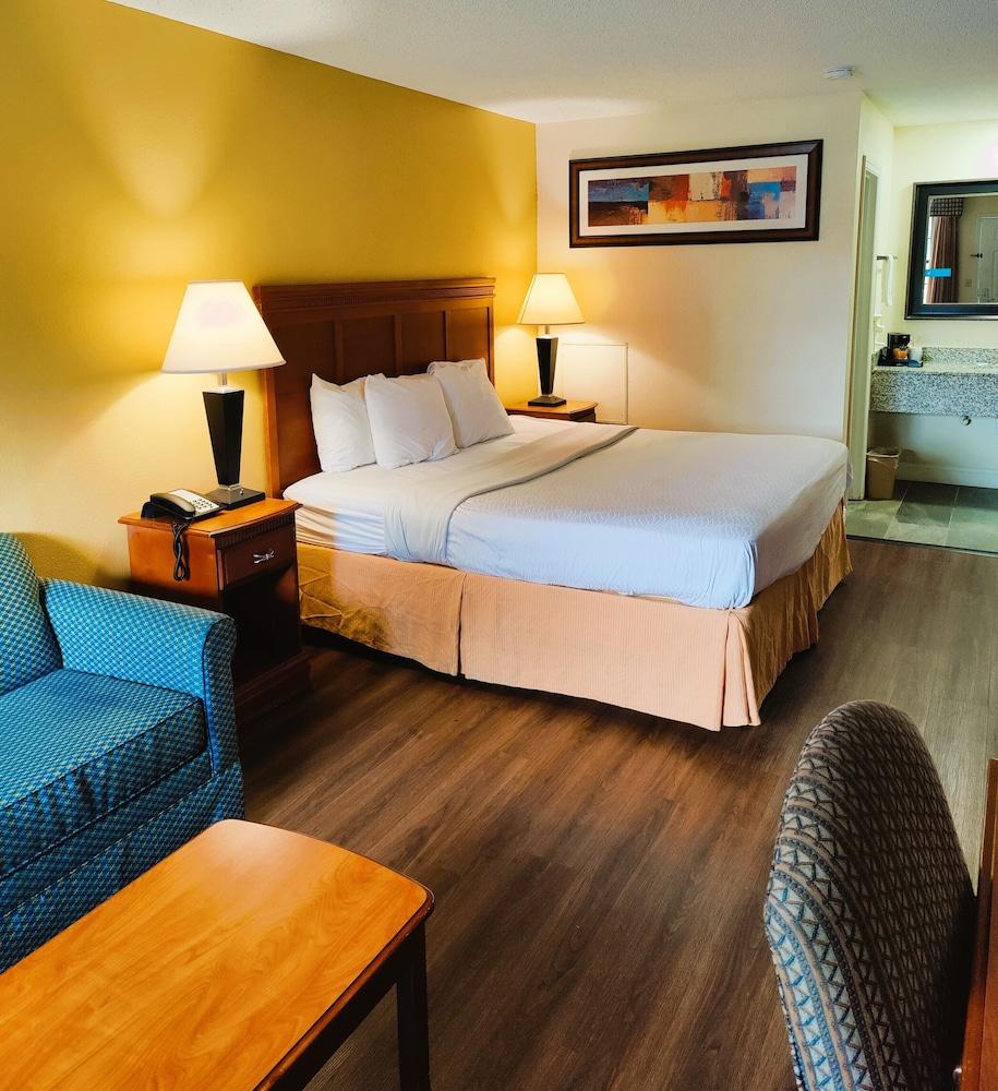 Sylvania Inn photo 1