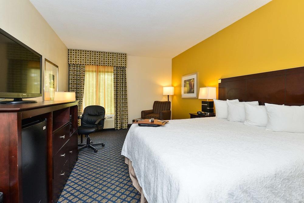 Hampton Inn by Hilton Petersburg Fort Lee photo 29
