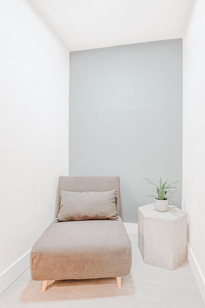 TWO Bedroom Apartment photo 2