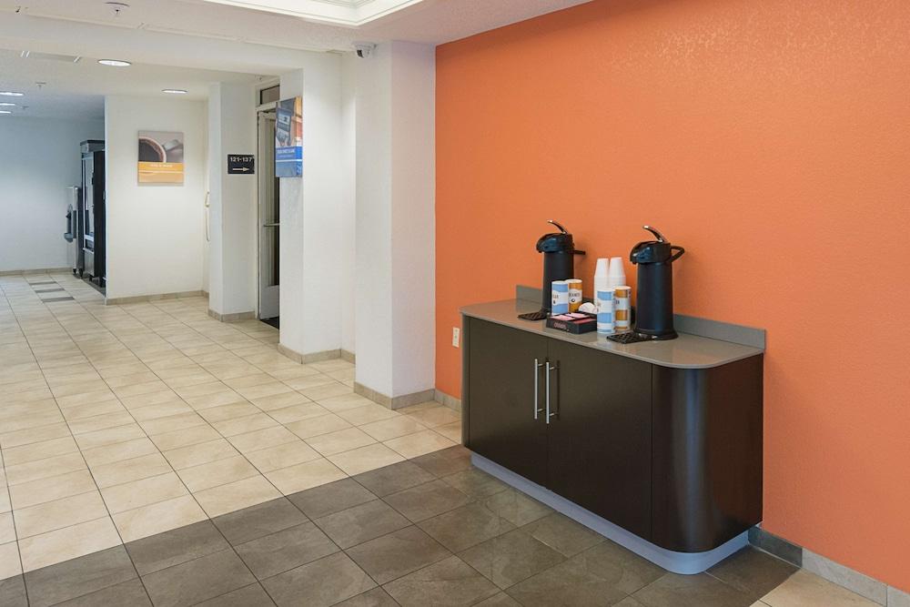 Motel 6 Columbia, SC - Fort Jackson Area photo 6