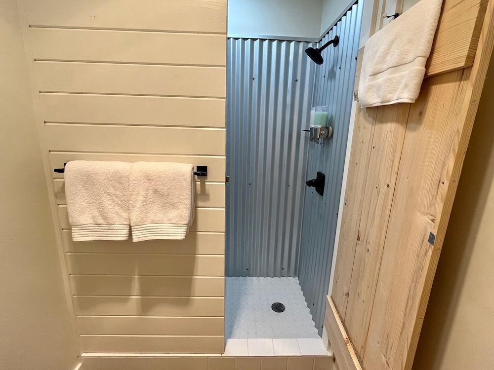 Steelhead Lodge photo 36