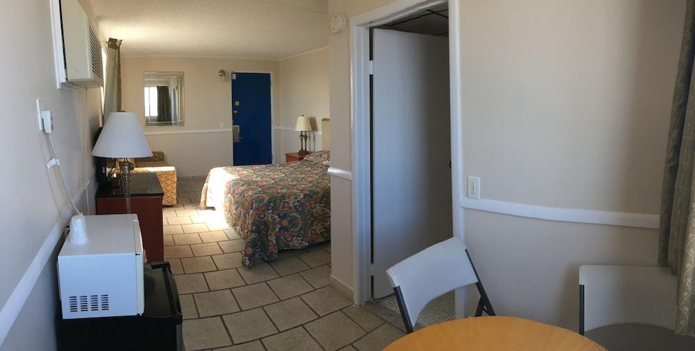 Four Winds Motel photo 6