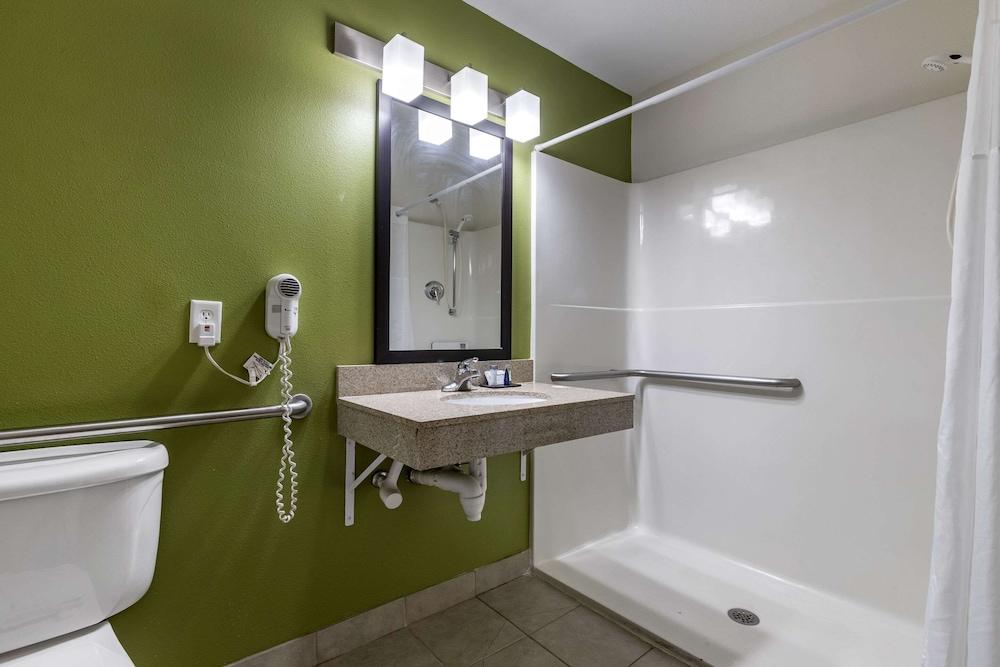 Sleep Inn & Suites Pleasant Hill - Des Moines photo 6
