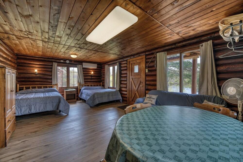 Edgewater Resort photo 33