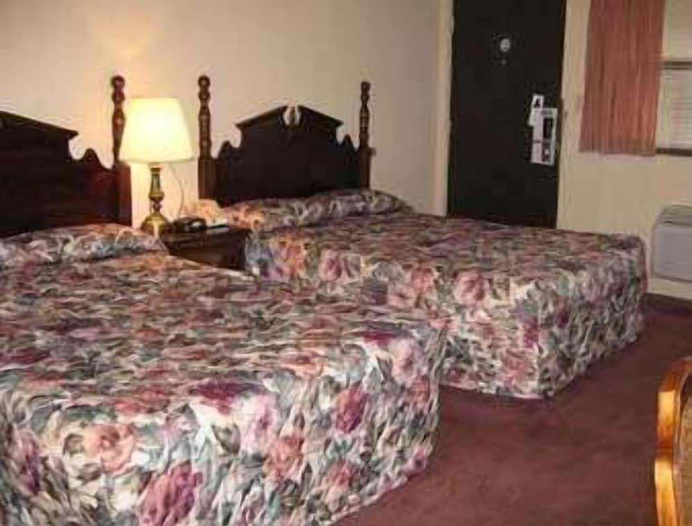 Knights Inn Endwell photo 10