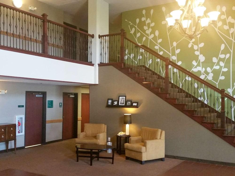 Sleep Inn & Suites Pleasant Hill - Des Moines photo 28