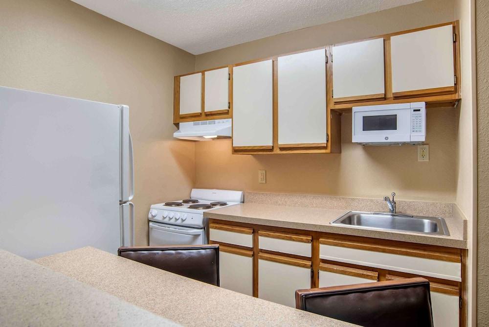 Suburban Studios Montgomery East I-85 photo 8