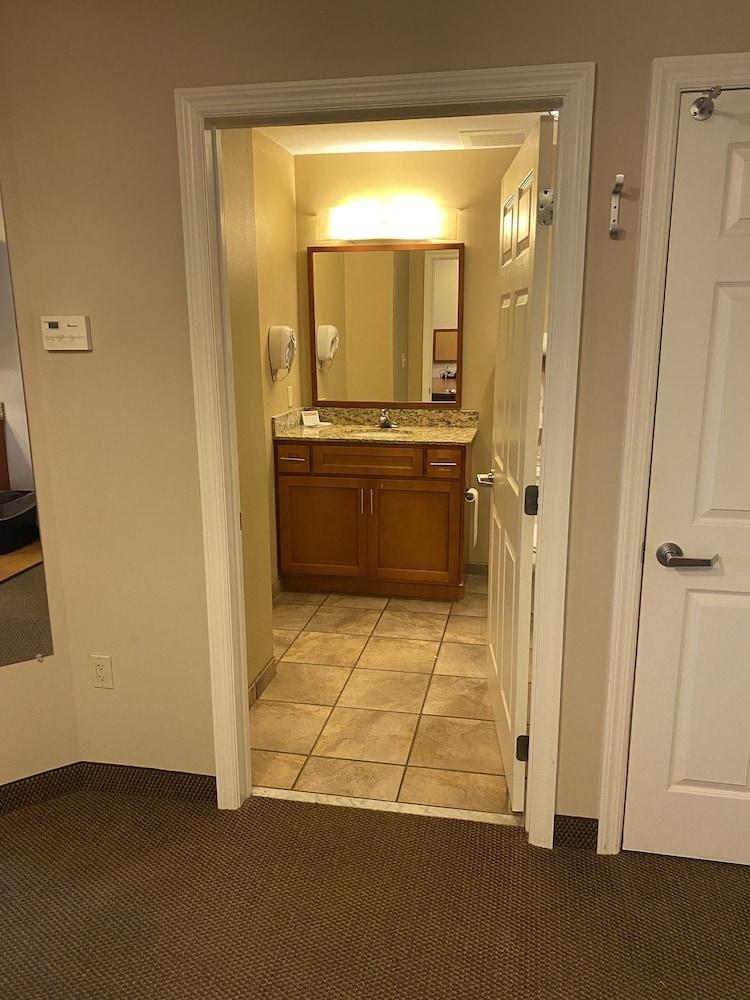 Candlewood Suites Williamsport by IHG photo 35