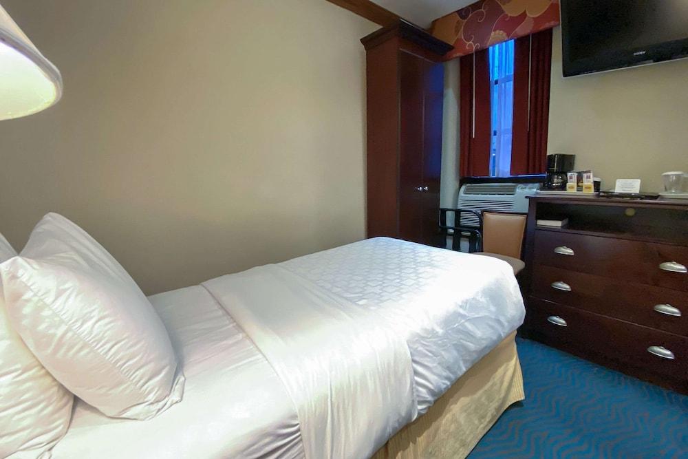 Clarion Hotel Park Avenue photo 18