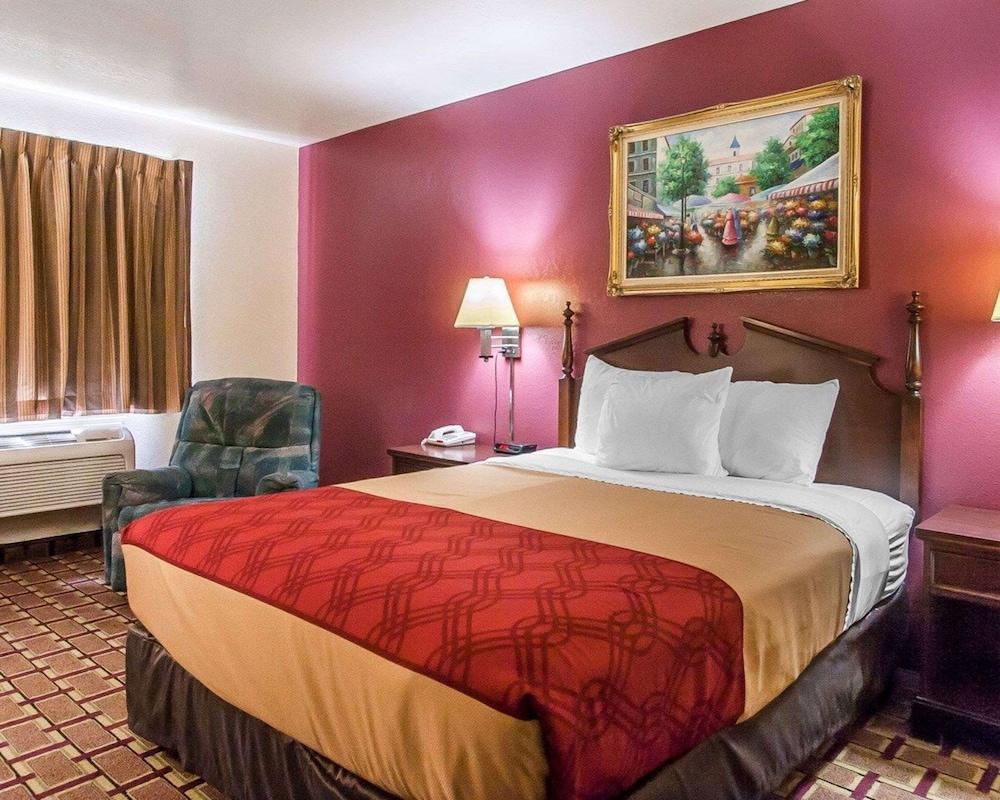 Econo Lodge Dexter photo 4