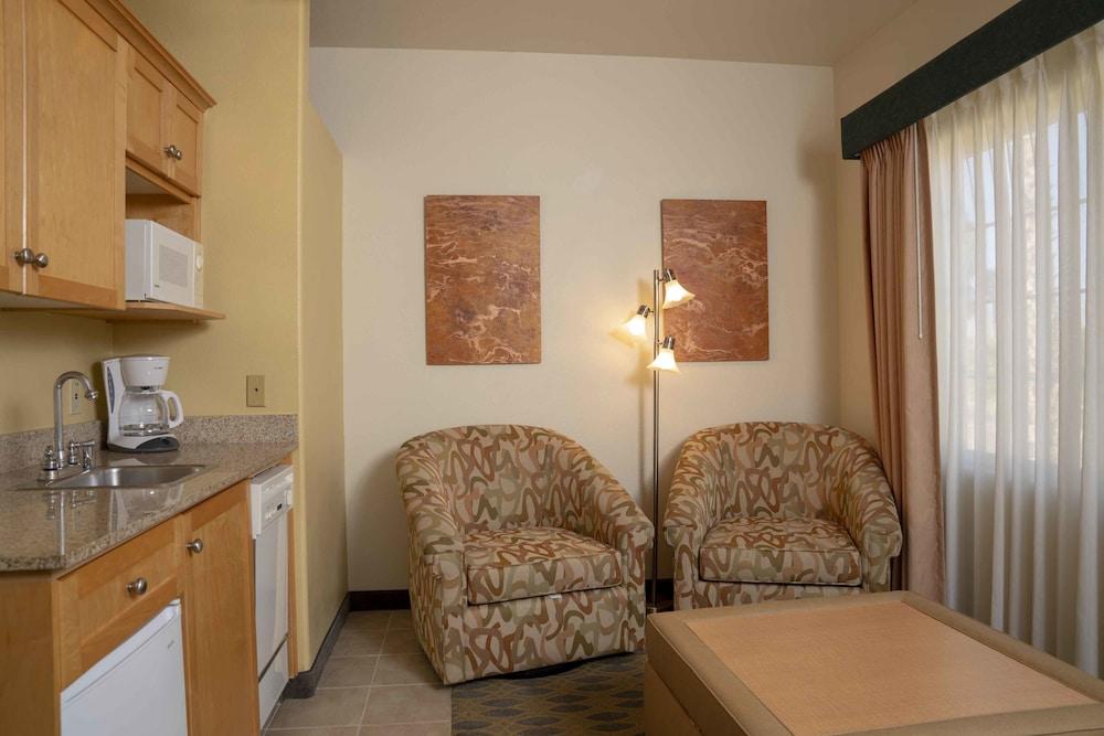 Raintree's Cimarron Golf Resort photo 11