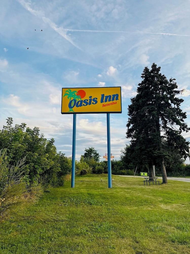Oasis Inn Kenosha photo 1