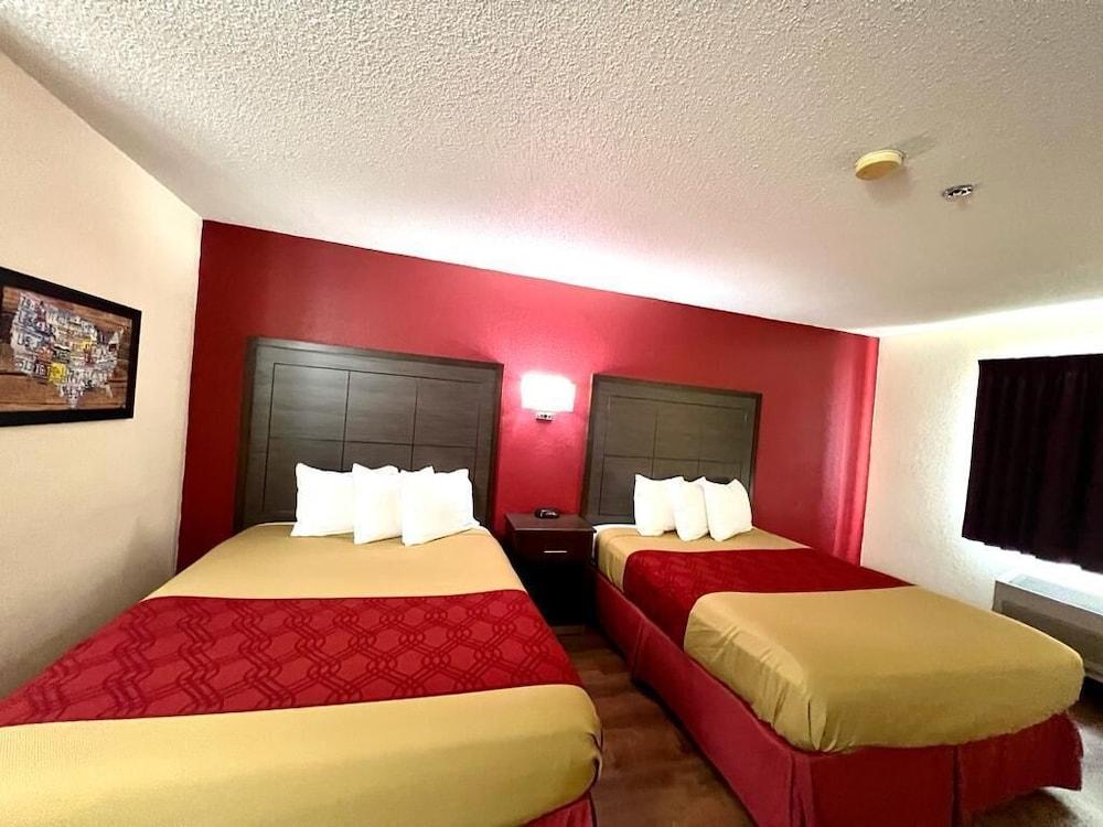 Econo Lodge Oacoma - Chamberlain West photo 26