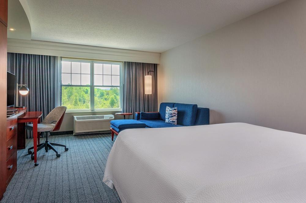 Courtyard by Marriott Hadley Amherst photo 13