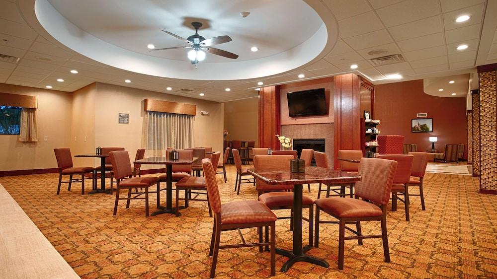 Best Western Plus Finger Lakes Inn & Suites photo 22