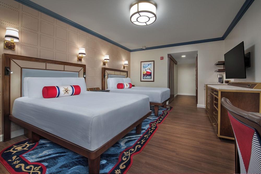 Disney's Yacht Club Resort photo 14