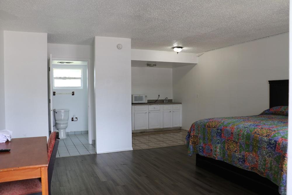 Dunedin Cove Motel photo 2