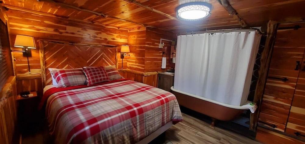Log Cabin Inn photo 7