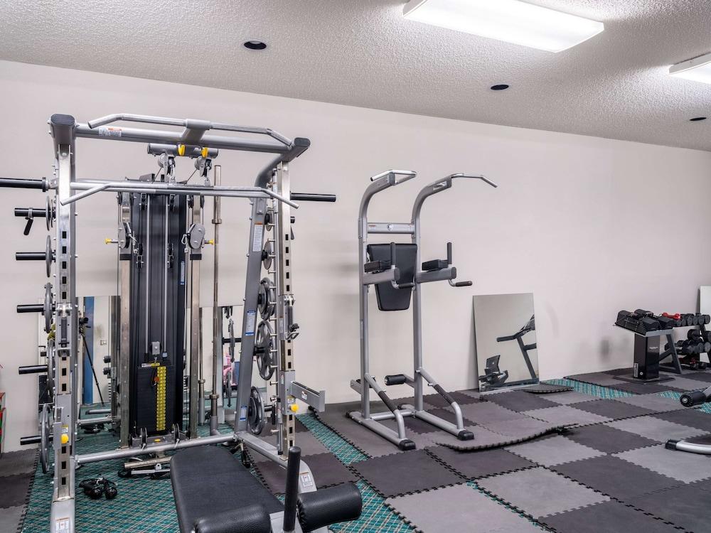 Baymont by Wyndham Limon photo 57