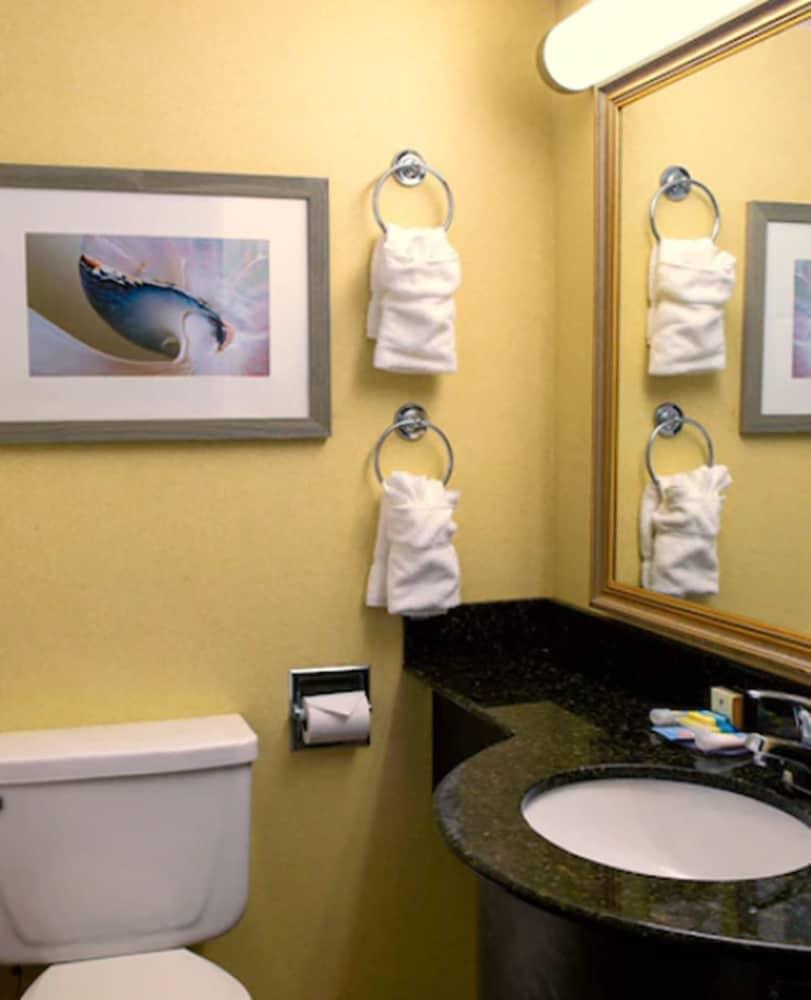 Oceanfront Inn photo 19