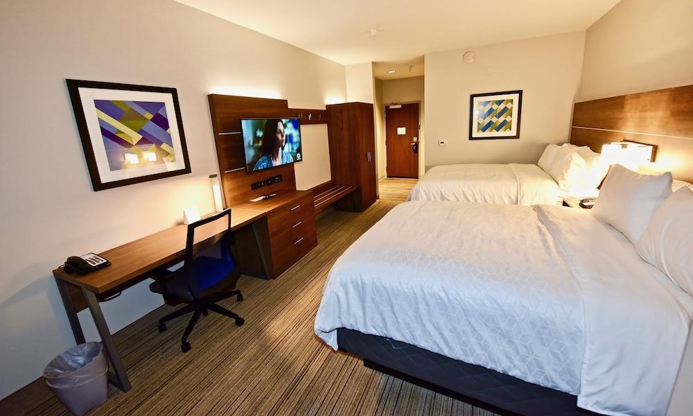 Holiday Inn Express & Suites Perryville by IHG photo 15